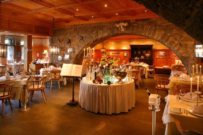 Hotel Saechsischer Hof ไมนิงเงิน ภายนอก รูปภาพ